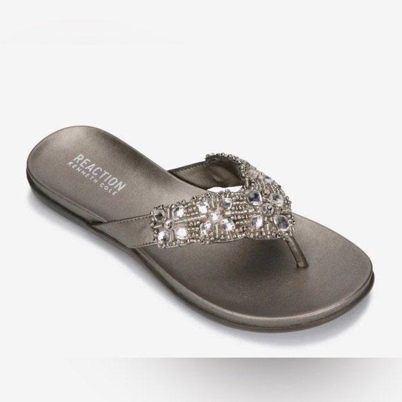 Kenneth Cole Reaction Shoes - NWOT Kenneth Cole Reaction Women's Silver Sandals